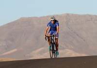 Laura Philipp beim Radfahren auf Fuerteventura