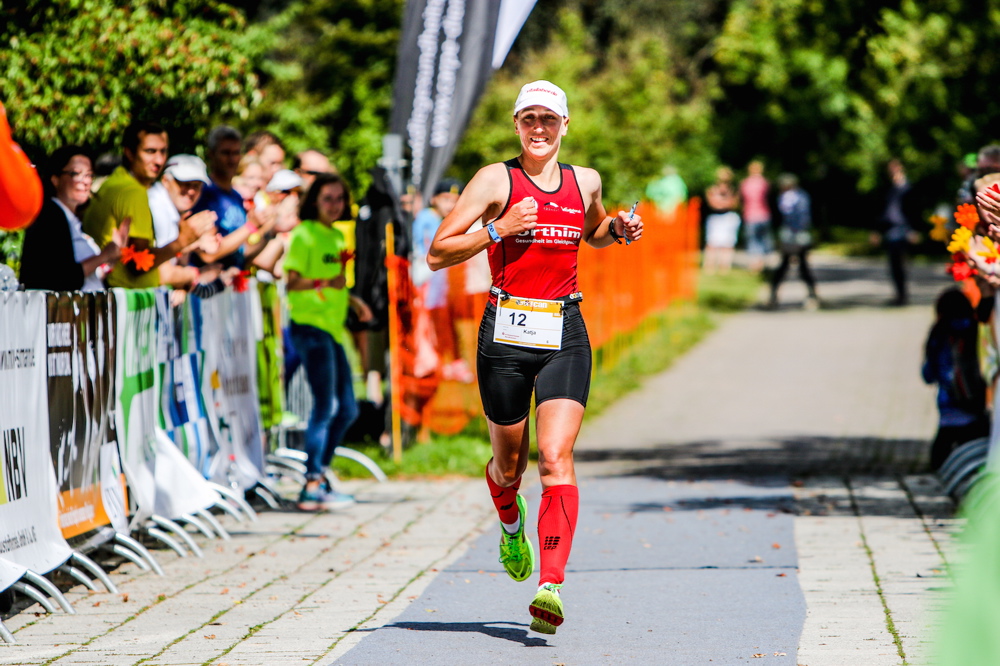 Profi-Triathletin Katja Konschak beim Laufen