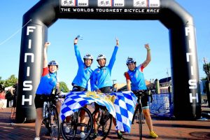 Vierköpfiges deutsches Damenradteam knackt Streckenrekord beim Race Across America